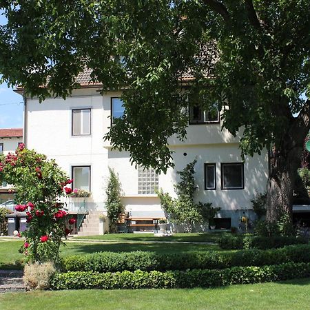 Ferienwohnung Und Gaestezimmer Korb Krumpendorf Екстериор снимка