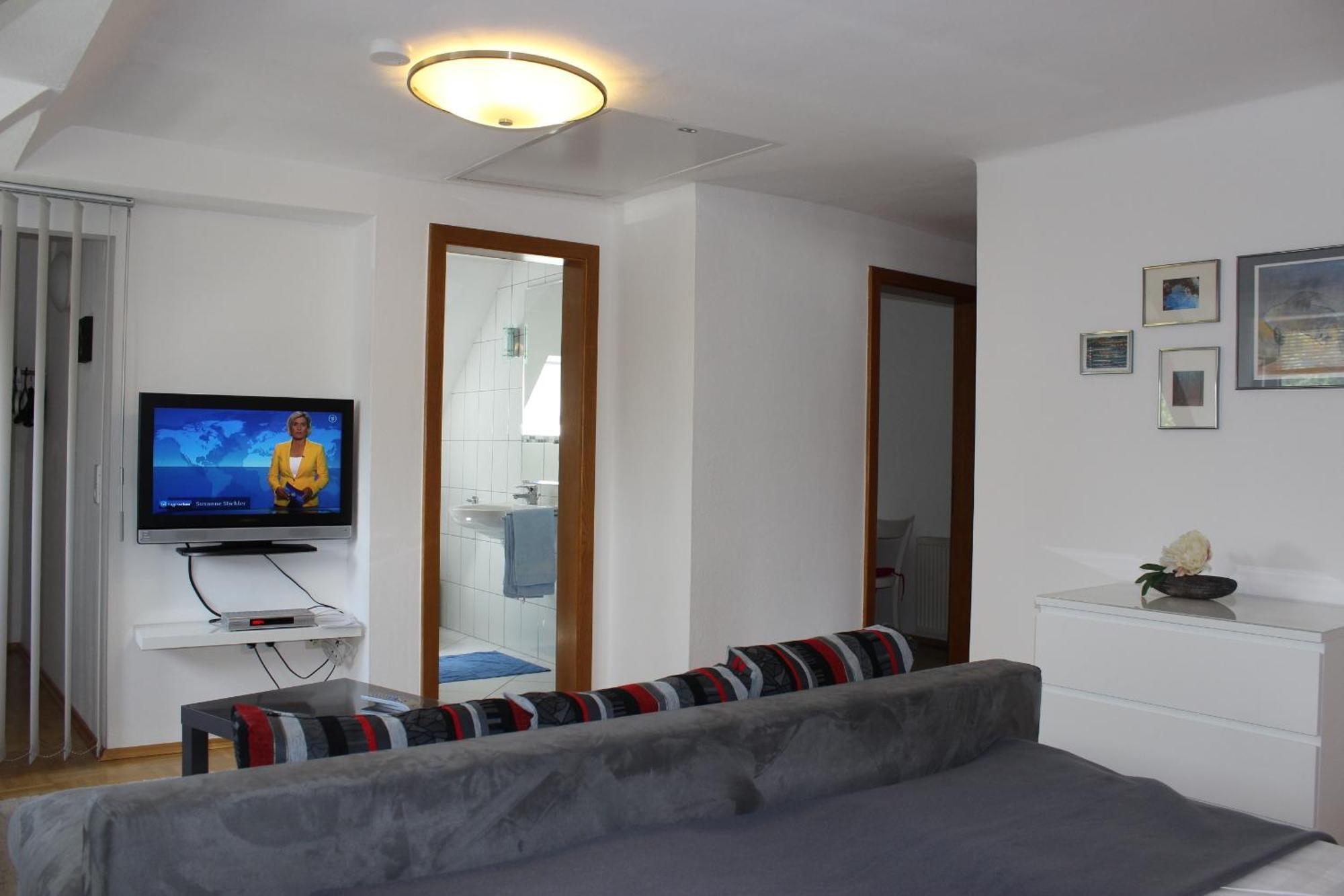 Ferienwohnung Und Gaestezimmer Korb Krumpendorf Екстериор снимка